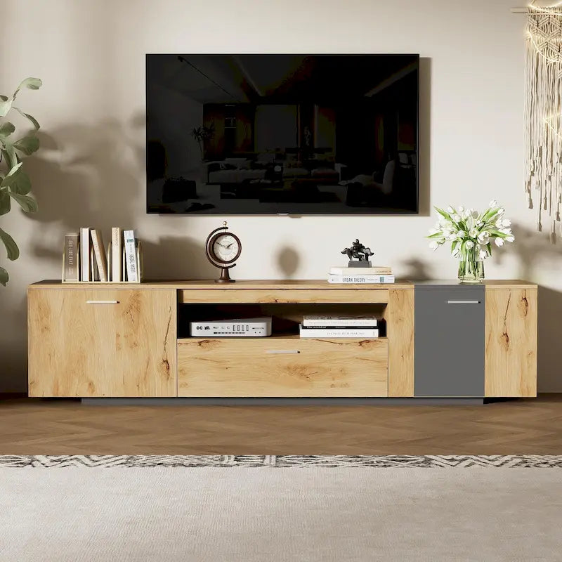 Meuble TV moderne de 70,86 po avec placards à double porte, tiroir et étagère en verre