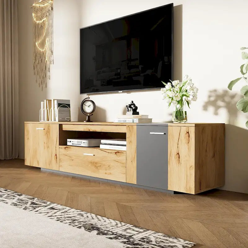 Meuble TV moderne de 70,86 po avec placards à double porte, tiroir et étagère en verre